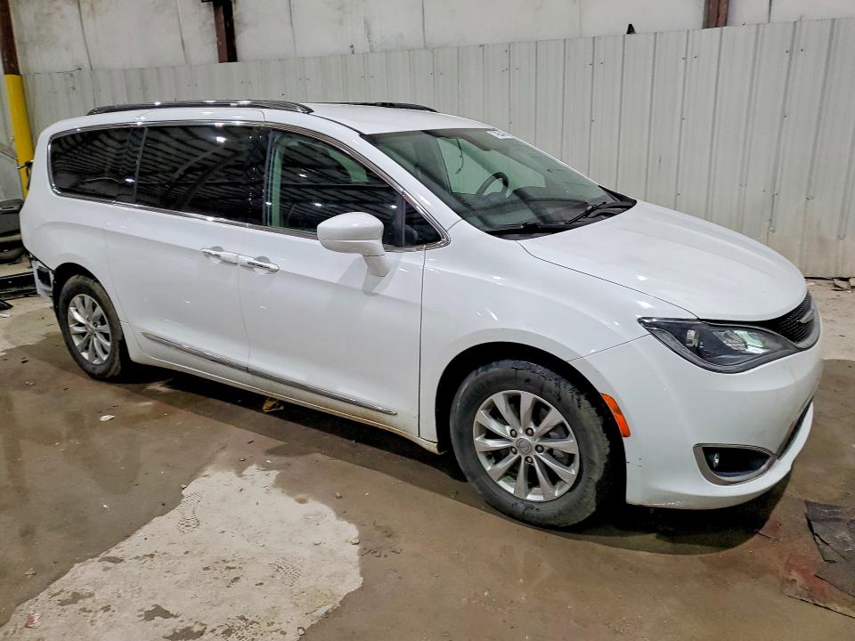 Продажа на аукционе авто 2018 Chrysler Pacifica, vin: 2C4RC1BG2JR154179, номер лота: 74355465