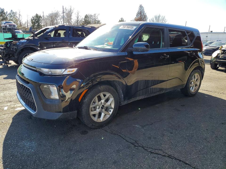 75076655 :رقم المزاد ، KNDJ23AU3N7162057 vin ، 2022 Kia Soul مزاد بيع