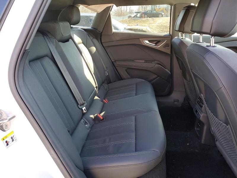 73265565 :رقم المزاد ، WA1L2BFZ2PP063752 vin ، 2023 Audi Q4 E-tron مزاد بيع
