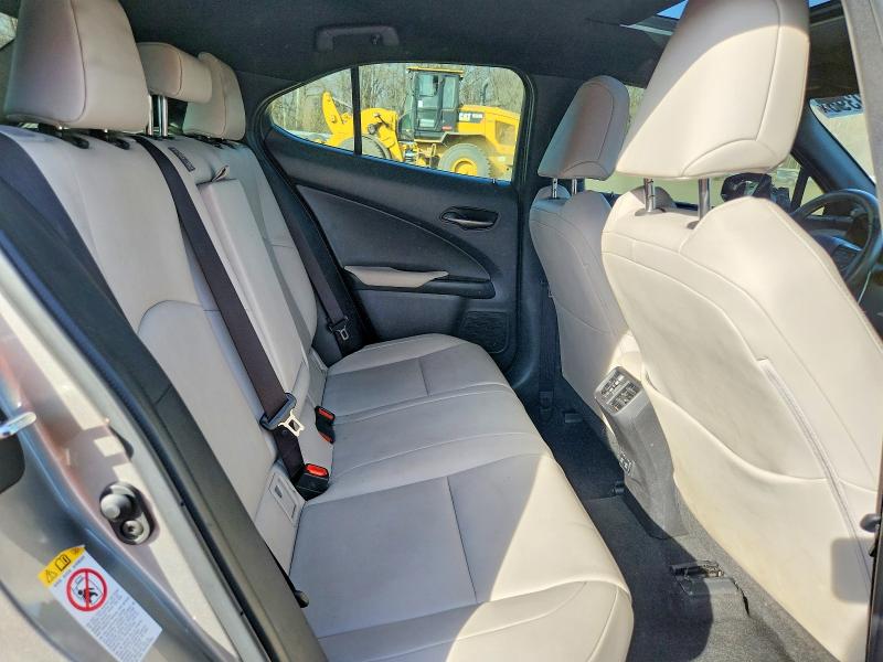 Продажа на аукционе авто 2019 Lexus Ux, vin: JTHU9JBH7K2003905, номер лота: 72409395