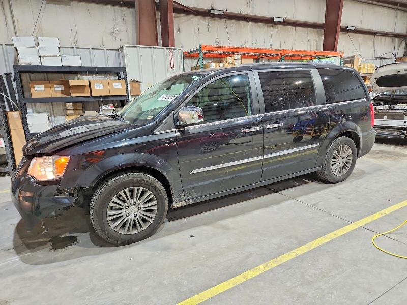73303965 :رقم المزاد ، 2C4RC1CG5FR602775 vin ، 2015 Chrysler Town & Country مزاد بيع