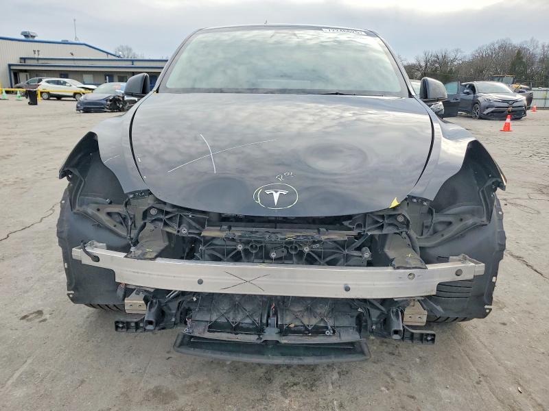 72246625 :رقم المزاد ، 7SAYGDEE2NA008216 vin ، 2022 Tesla Model Y مزاد بيع