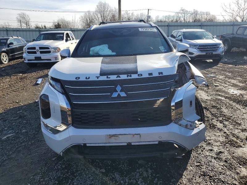 Продаж на аукціоні авто 2022 Mitsubishi Outlander, vin: JA4J4VA87NZ028207, номер лоту: 72382365