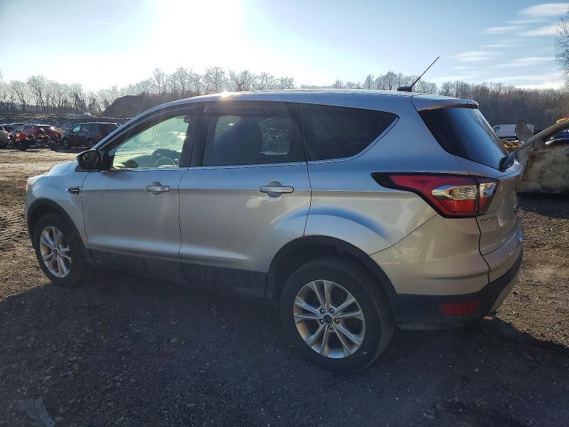 Продажа на аукционе авто 2017 Ford Escape, vin: 1FMCU9GD4HUE62284, номер лота: 72174785