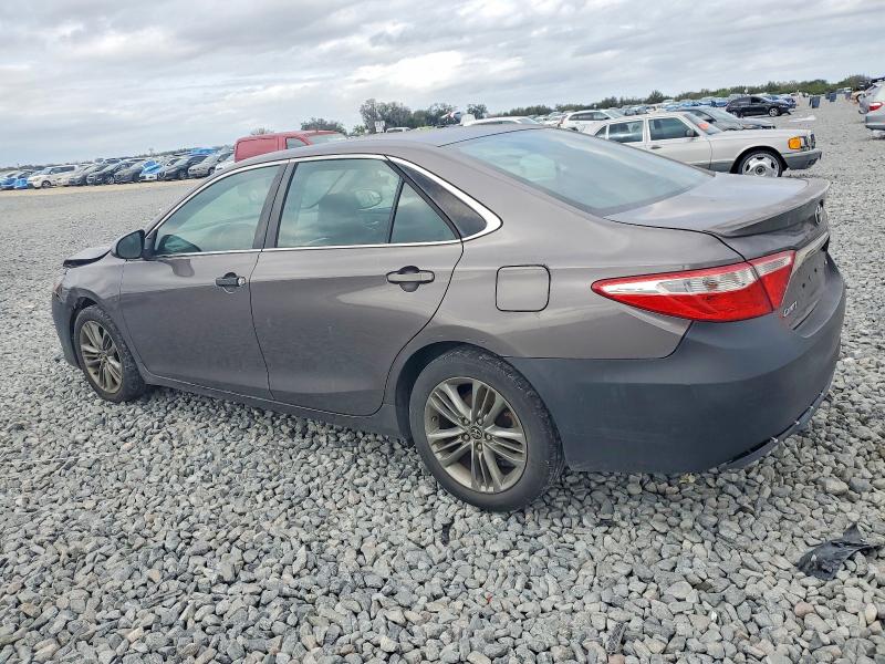 72748835 :رقم المزاد ، 4T1BF1FK8FU063494 vin ، 2015 Toyota Camry مزاد بيع
