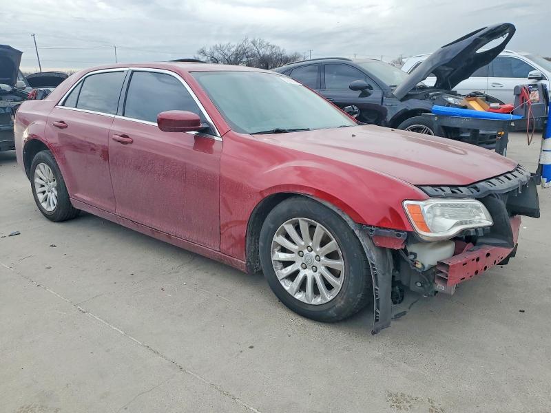 Продажа на аукционе авто 2013 Chrysler 300, vin: 2C3CCAAGXDH723074, номер лота: 72199835