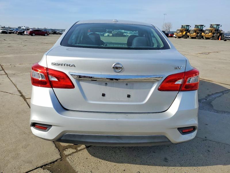 75006415 :رقم المزاد ، 3N1AB7AP0JY256846 vin ، 2018 Niss Sentra مزاد بيع