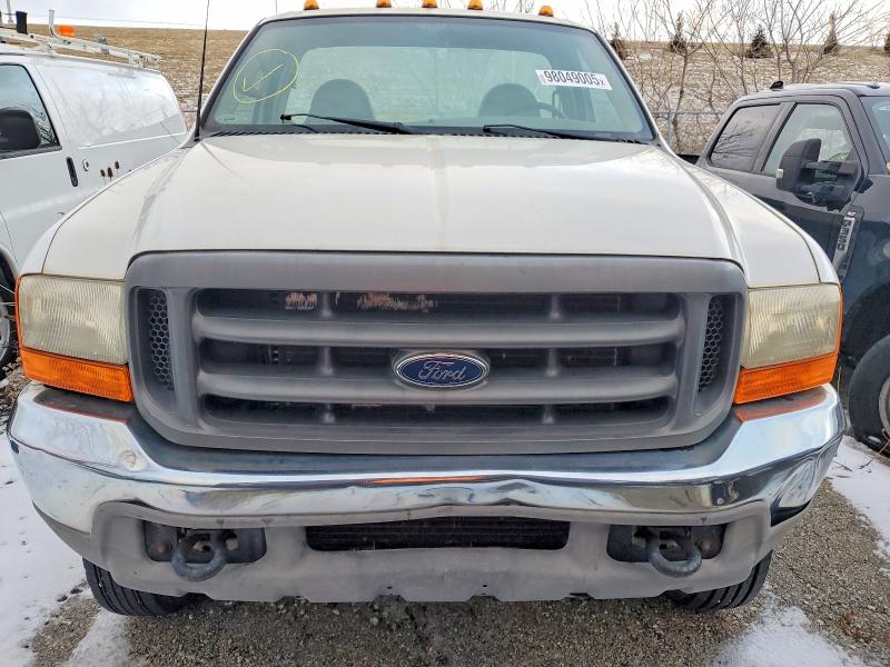 98049005 :رقم المزاد ، 1FDXF46F51EA21474 vin ، 2001 Ford F450 مزاد بيع