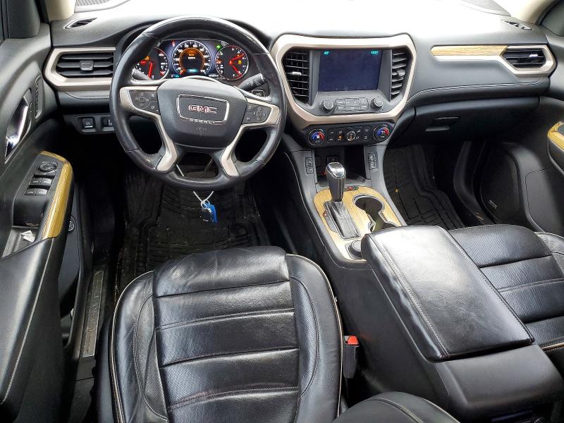 72166315 :رقم المزاد ، 1GKKNPLS2HZ272240 vin ، 2017 Gmc Acadia مزاد بيع