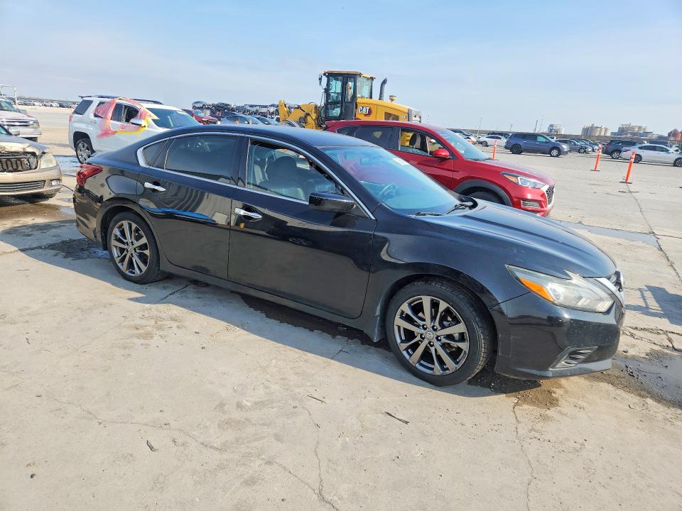Aukcja sprzedaży 2018 Nissan Altima, vin: 1N4AL3AP7JC246171, numer aukcji: 75388195