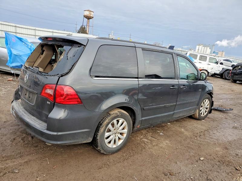 2012 Volkswagen Routan მანქანა იყიდება აუქციონზე, vin: 2C4RVABG3CR354520, აუქციონის ნომერი: 72989015