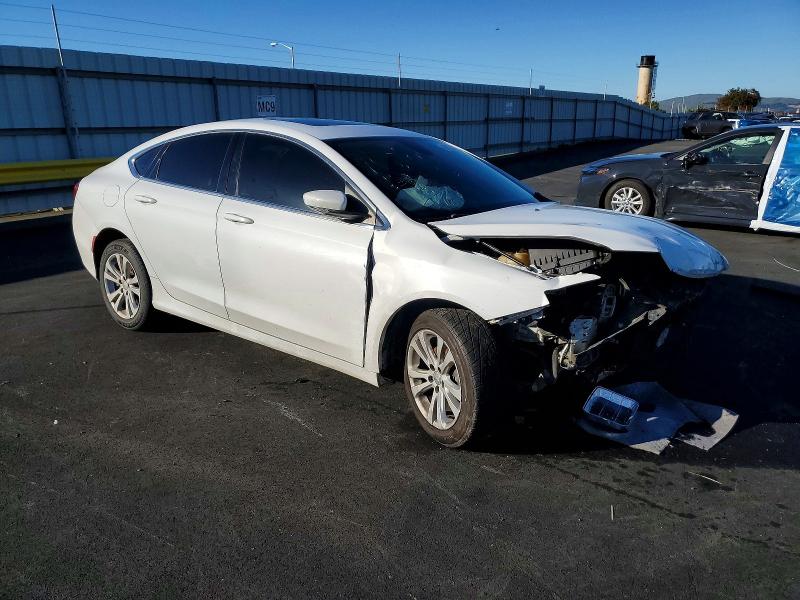 99025655 :رقم المزاد ، 1C3CCCAB6FN637125 vin ، 2015 Chrysler 200 مزاد بيع