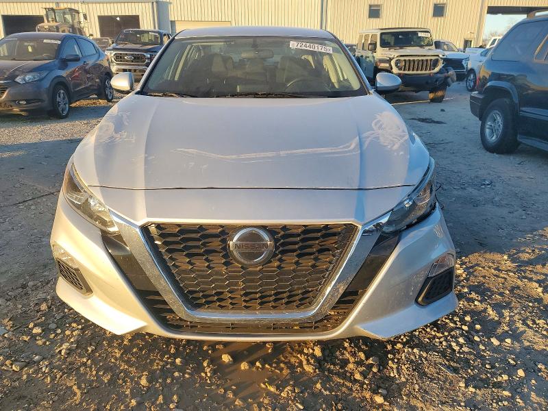 72440175 :رقم المزاد ، 1N4BL4BV7KC135046 vin ، 2019 Nissan Altima مزاد بيع