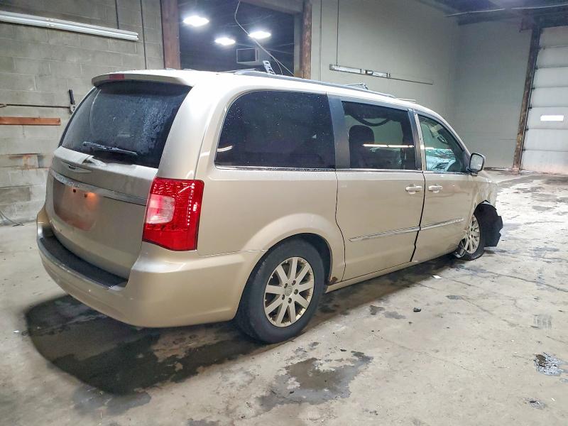 98815805 :رقم المزاد ، 2C4RC1BG5ER232699 vin ، 2014 Chrysler Town & Country مزاد بيع