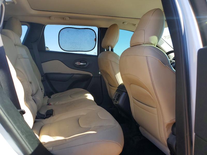 74704945 :رقم المزاد ، 1C4PJMCS9HW500439 vin ، 2017 Jeep Cherokee مزاد بيع