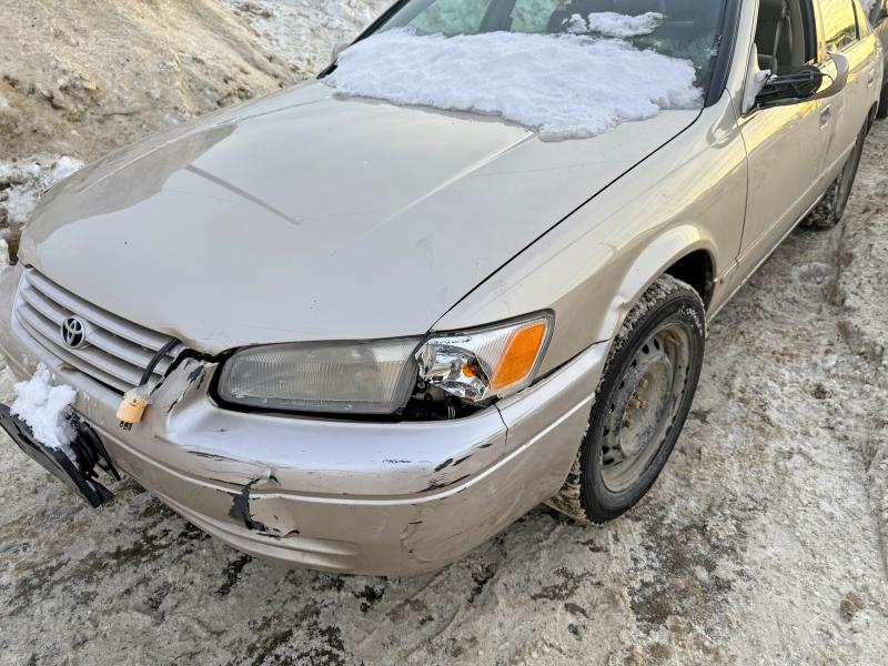 Auction sale of the 1998 Toyota Camry, vin: 4T1BG22KXWU836748, lot number: 73780485
