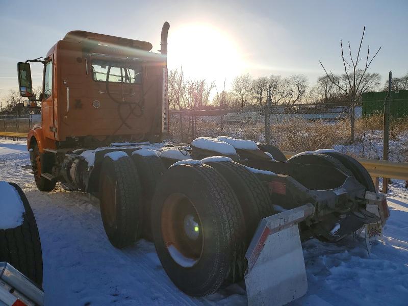 Продажа на аукционе авто 2015 Volvo Vnm, vin: 4V4MC9EH9FN911858, номер лота: 99520985