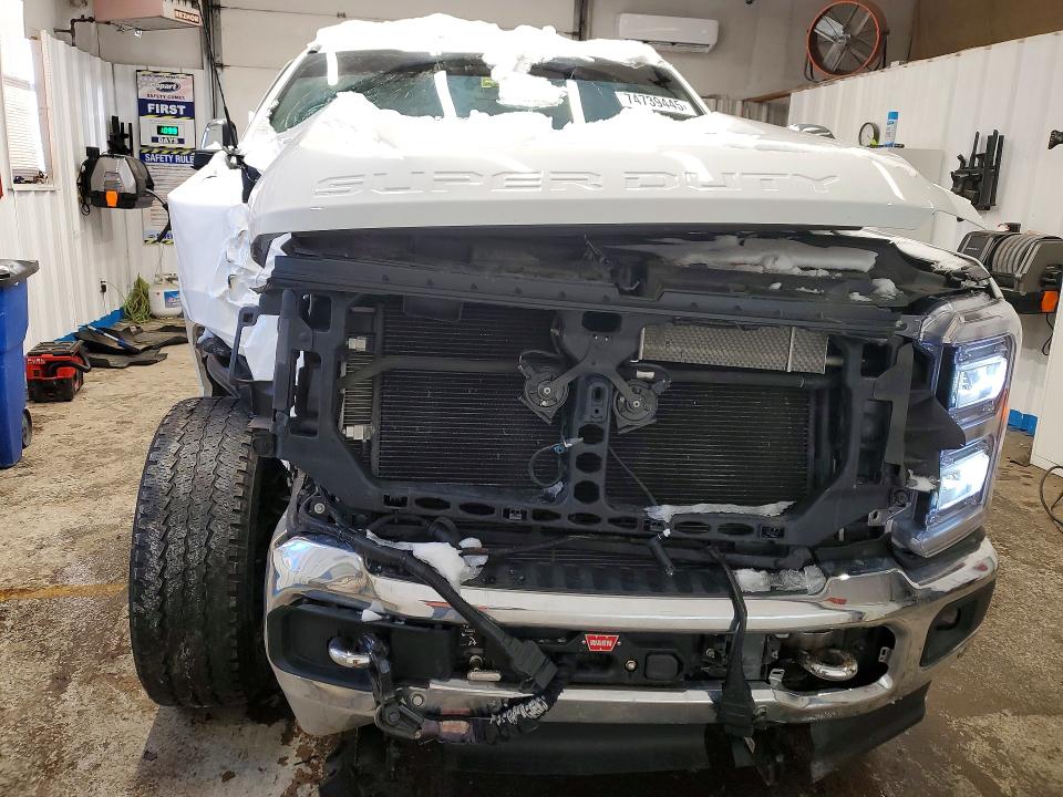 Продажа на аукционе авто 2024 Ford F350, vin: 1FT8W3BTXRED81303, номер лота: 74739445