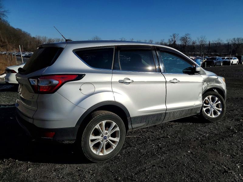 Продажа на аукционе авто 2017 Ford Escape, vin: 1FMCU9GD4HUE62284, номер лота: 72174785