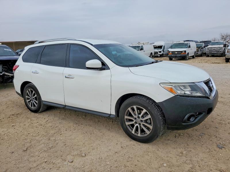 74493715 :رقم المزاد ، 5N1AR2MN2GC613592 vin ، 2016 Nissan Pathfinder مزاد بيع