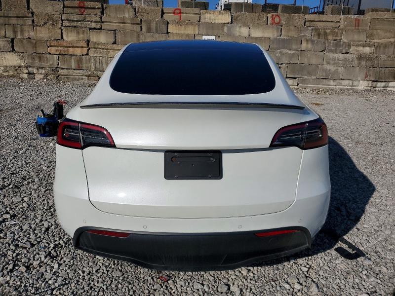 2022 Tesla Model Y მანქანა იყიდება აუქციონზე, vin: 7SAYGDEF8NF397665, აუქციონის ნომერი: 98052725
