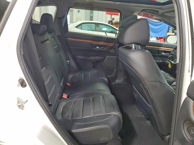 Продажа на аукционе авто 2018 Honda Cr-v, vin: 2HKRW2H97JH105885, номер лота: 99884035