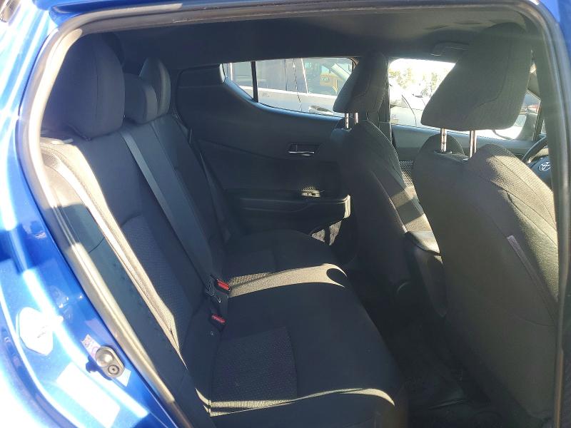 72656425 :رقم المزاد ، NMTKHMBX6JR038588 vin ، 2018 Toyota C-hr مزاد بيع