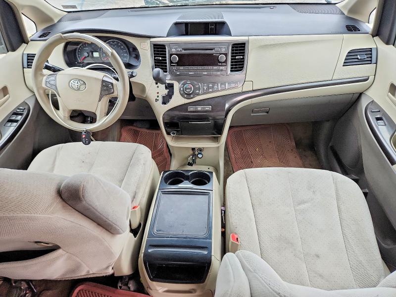 73469805 :رقم المزاد ، 5TDKK3DC5DS367424 vin ، 2013 Toyota Sienna مزاد بيع