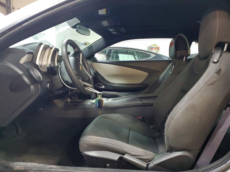 98206165 :رقم المزاد ، 2G1FB1E36F9211112 vin ، 2015 Chevrolet Camaro مزاد بيع