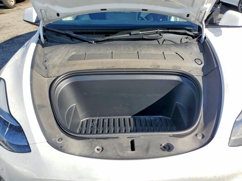 99600235 :رقم المزاد ، 7SAYGDEF0PF589567 vin ، 2023 Tesla Model Y مزاد بيع