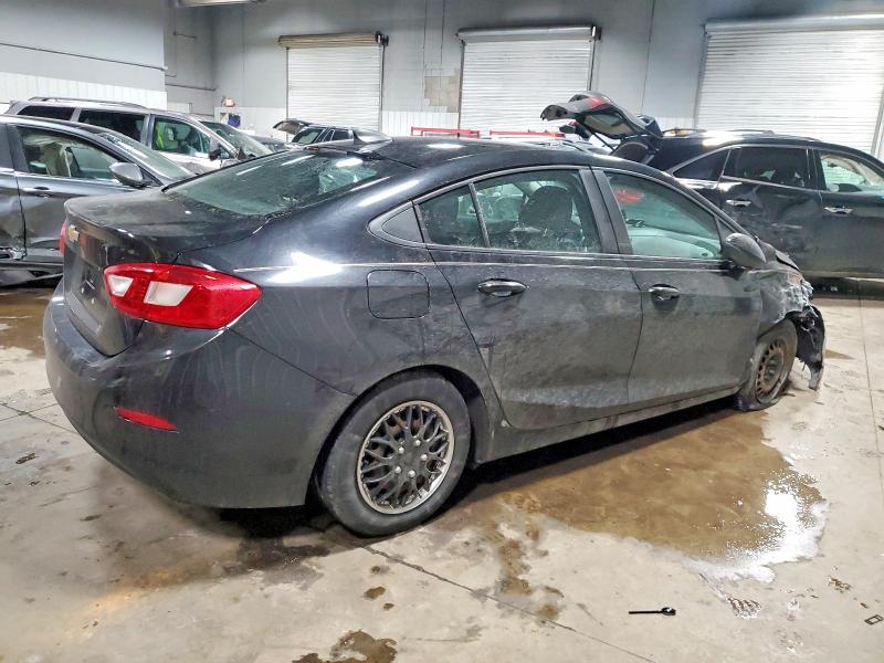 99548045 :رقم المزاد ، 1G1BC5SMXH7251861 vin ، 2017 Chevrolet Cruze مزاد بيع
