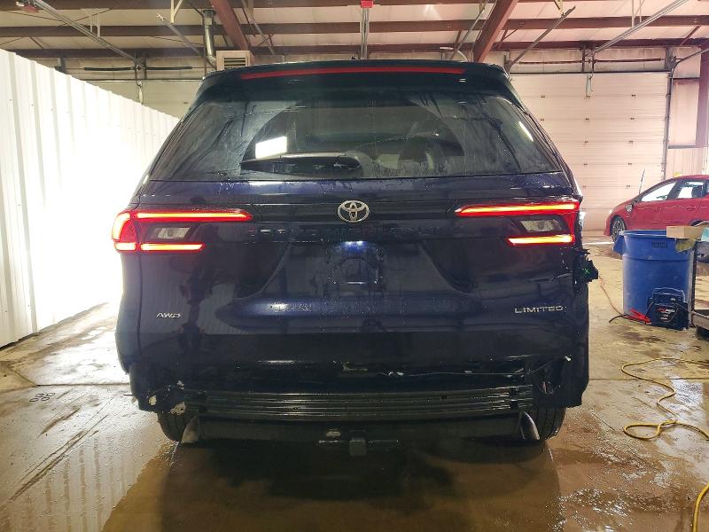 Продажа на аукционе авто 2024 Toyota Grand High, vin: 5TDAAAB53RS059442, номер лота: 72991905
