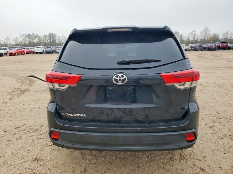 Продажа на аукционе авто 2018 Toyota Highlander, vin: 5TDZZRFH0JS243630, номер лота: 74439835