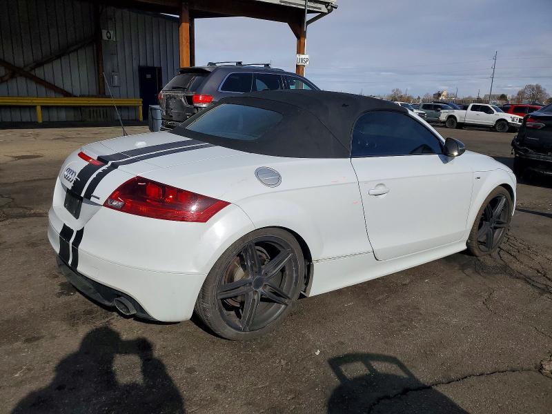 75574385 :رقم المزاد ، TRUSFAFK5F1000901 vin ، 2015 Audi Tt مزاد بيع