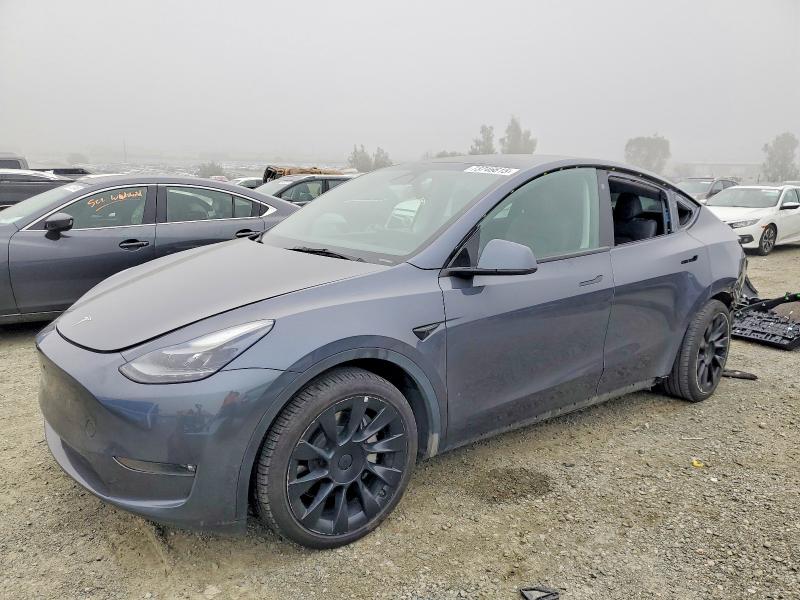 2023 Tesla Model Y მანქანა იყიდება აუქციონზე, vin: 7SAYGAEE7PF767013, აუქციონის ნომერი: 73746615