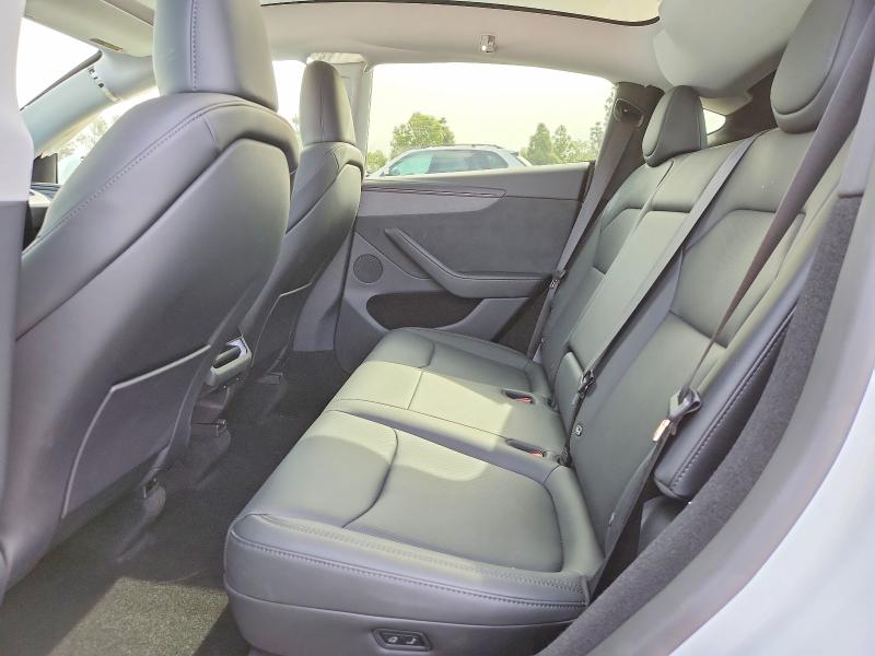 75081415 :رقم المزاد ، 7SAYGDEEXTF360315 vin ، 2026 Tesla Model Y مزاد بيع