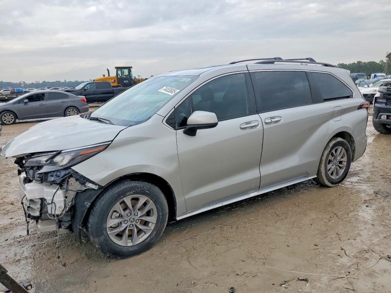 Продажа на аукционе авто 2025 Toyota Sienna Xle, vin: 5TDYRKEC6SS228155, номер лота: 74453685