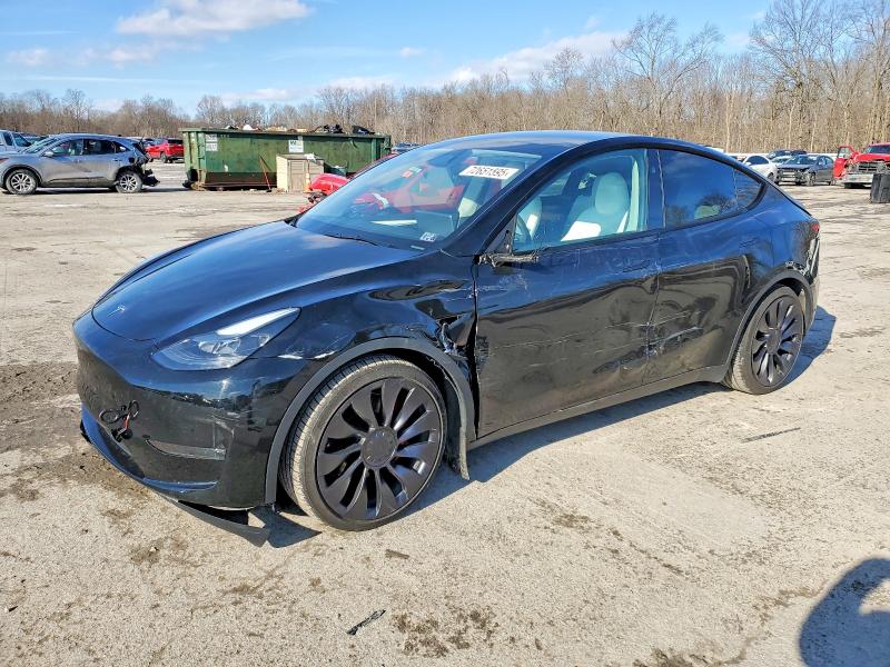 2024 Tesla Y მანქანა იყიდება აუქციონზე, vin: 7SAYGDEF7RA264611, აუქციონის ნომერი: 72651595