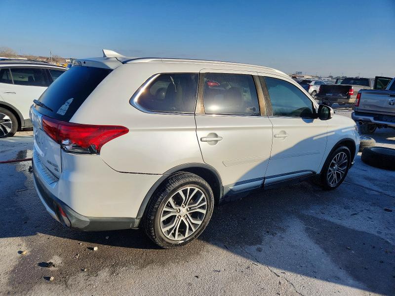 Продаж на аукціоні авто 2017 Mitsubishi Outlander, vin: JA4AD3A37HZ013008, номер лоту: 74248335