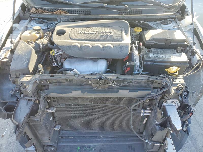 99106795 :رقم المزاد ، 1C3CCCAB9FN610050 vin ، 2015 Chrysler 200 مزاد بيع