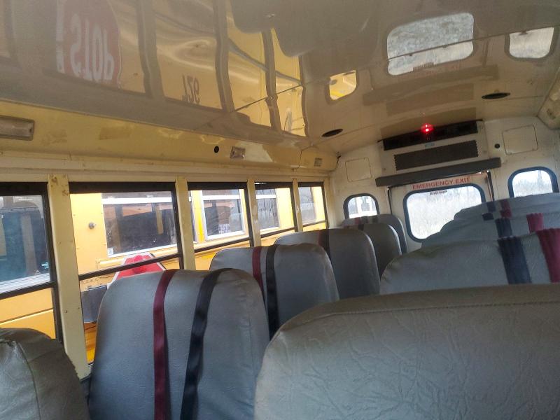 72469355 :رقم المزاد ، 1GBHG31C891156131 vin ، 2011 Chev Bus مزاد بيع