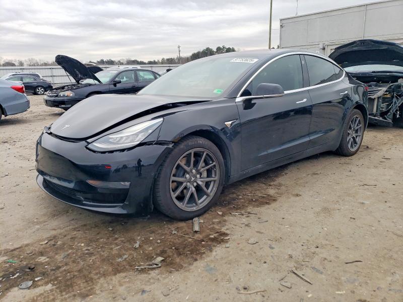 Aukcja sprzedaży 2018 Tesla Model 3, vin: 5YJ3E1EB1JF127762, numer aukcji: 97753625