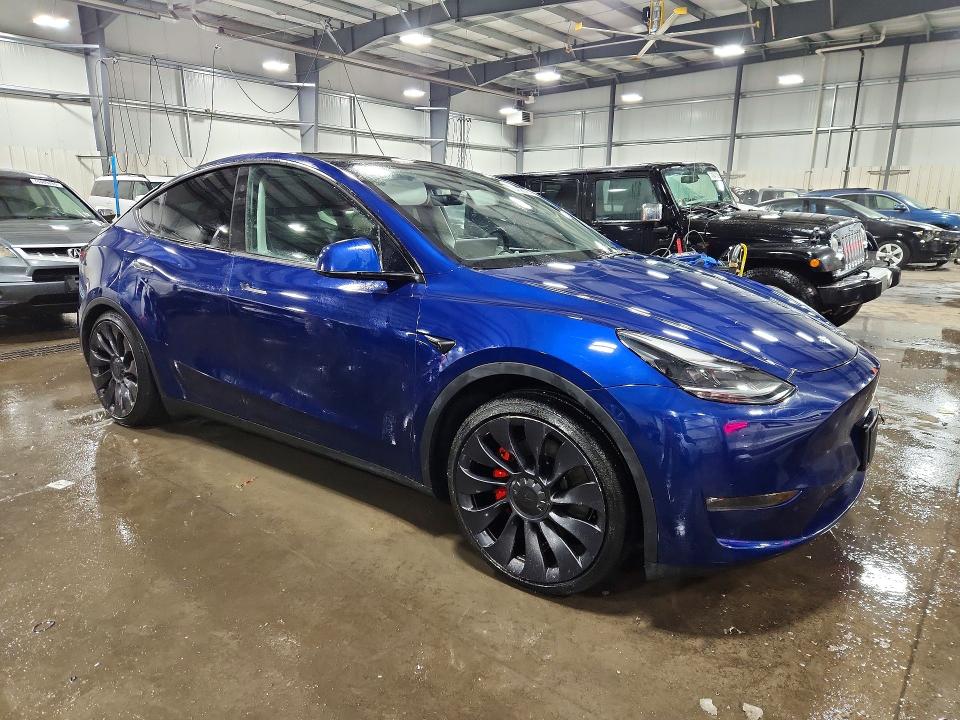 2024 Tesla Model Y მანქანა იყიდება აუქციონზე, vin: 7SAYGDEF9RA273682, აუქციონის ნომერი: 75458025