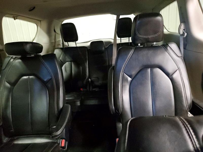 72218045 :رقم المزاد ، 2C4RC1DG8LR172363 vin ، 2020 Chrysler Voyager مزاد بيع