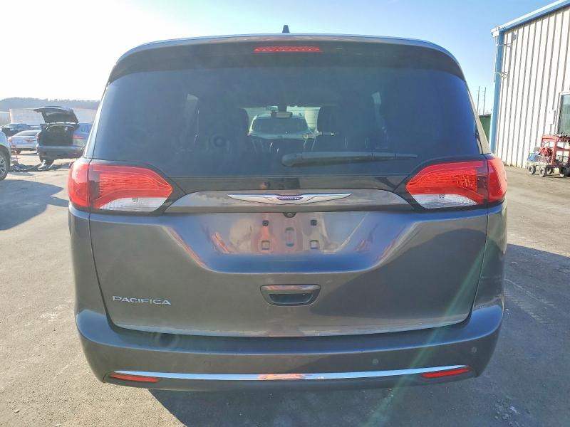99649785 :رقم المزاد ، 2C4RC1BGXJR217836 vin ، 2018 Chrysler Pacifica مزاد بيع