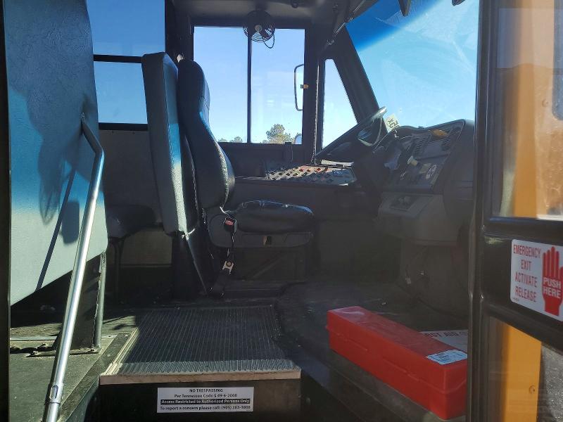 Aukcja sprzedaży 2011 Freigliner Chassis, vin: 4UZABPDT8BCAX6111, numer aukcji: 72454595