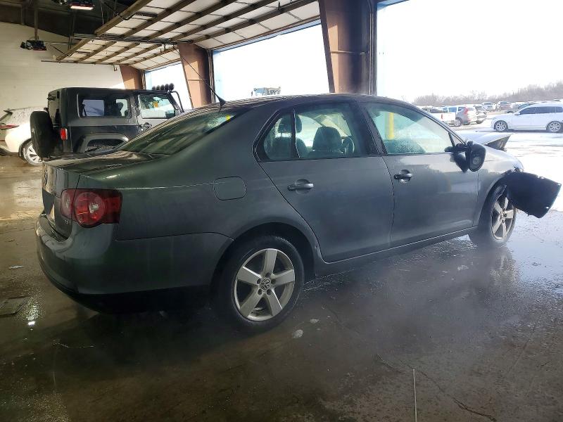 73031675 :رقم المزاد ، 3VWJM71K98M194731 vin ، 2008 Volkswagen Jetta مزاد بيع