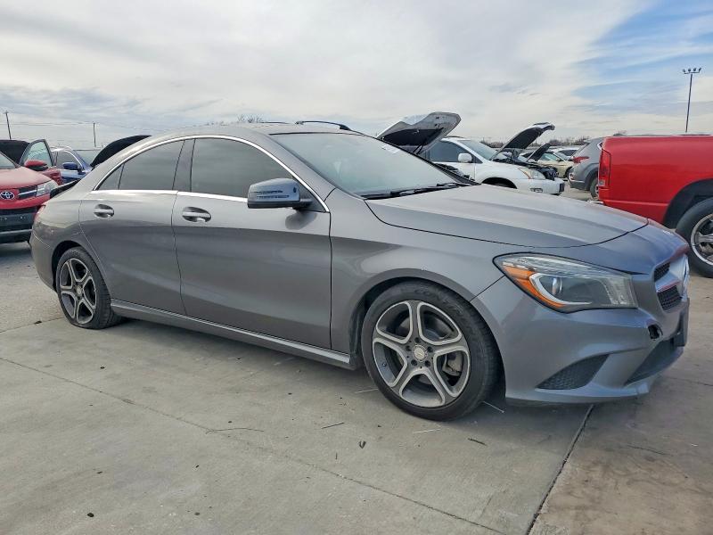 99929095 :رقم المزاد ، WDDSJ4EB4EN041027 vin ، 2014 Mercedes-benz Cla مزاد بيع