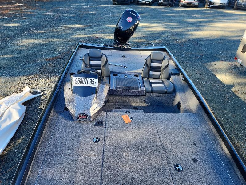 2024 Land Rover Boat მანქანა იყიდება აუქციონზე, vin: RGR40748D424, აუქციონის ნომერი: 96807095