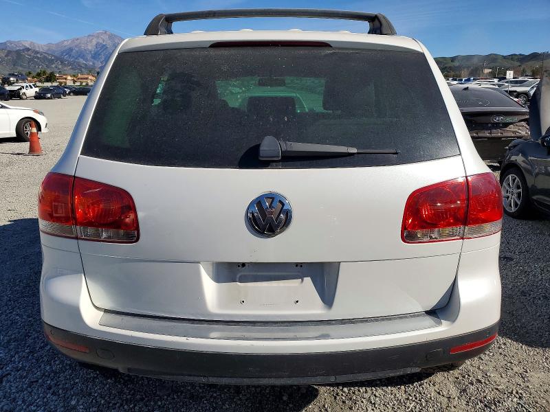 73346515 :رقم المزاد ، WVGCM77L84D040508 vin ، 2004 Volkswagen Touareg مزاد بيع